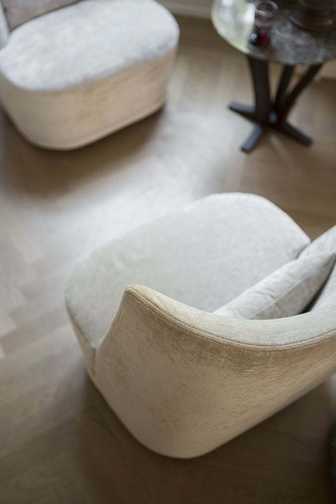 Alberta Vivien High Leisure Chair