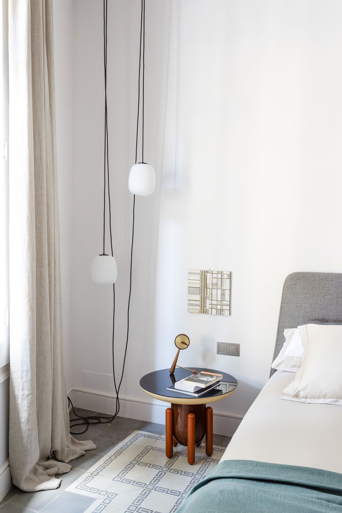 Bd Barcelona Explorer Side Table