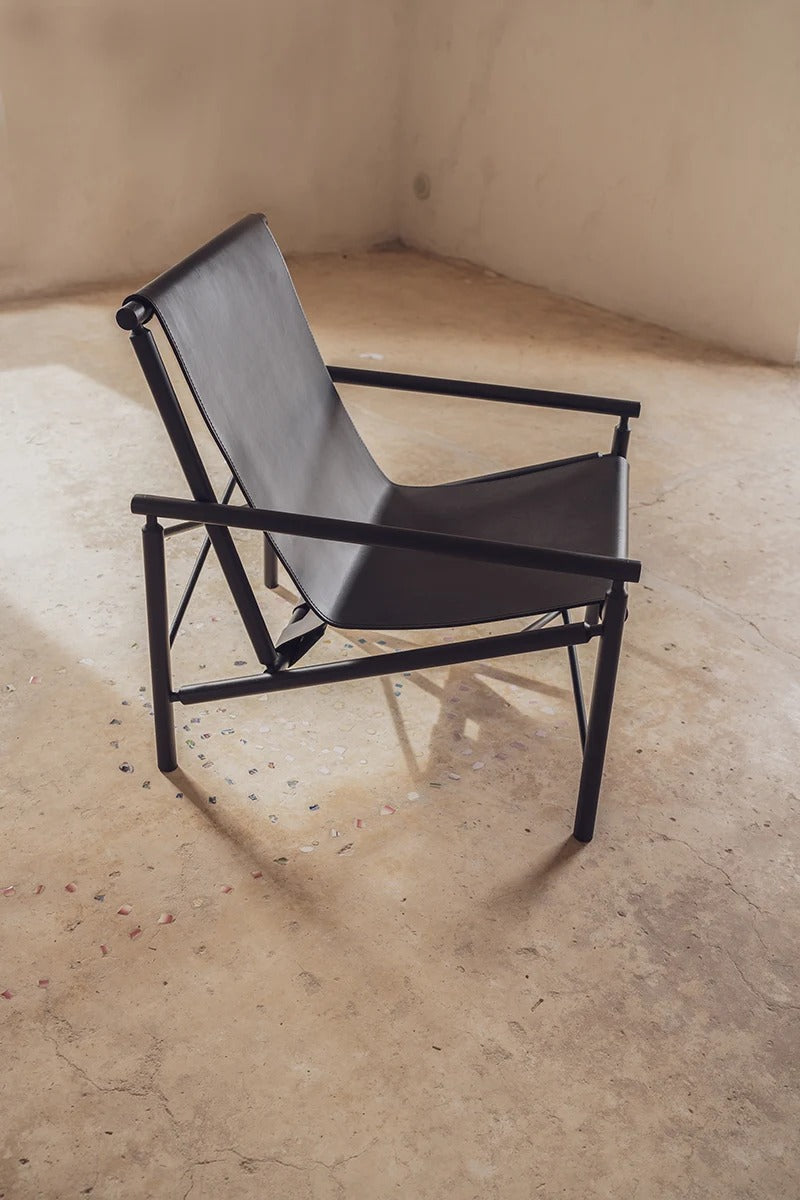 Amura Ease Leisure Chair