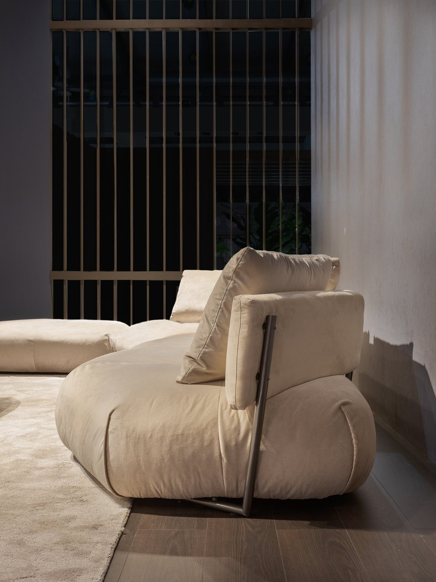 Alberta Moncheri Sofa