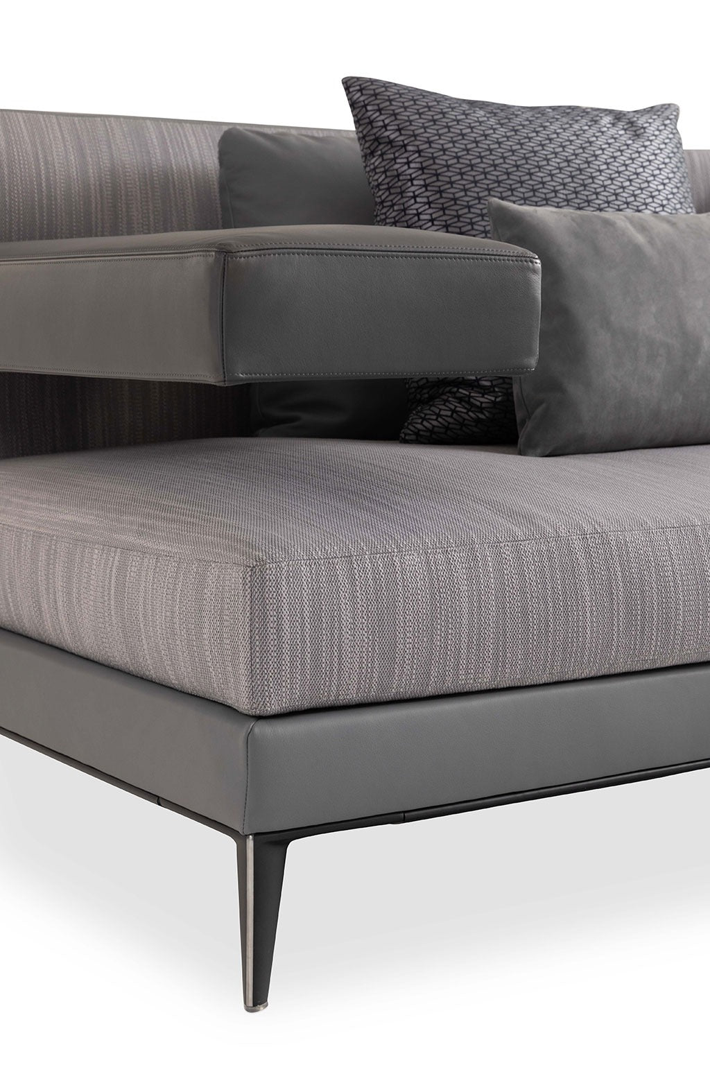 Bugatti Flow Sofa