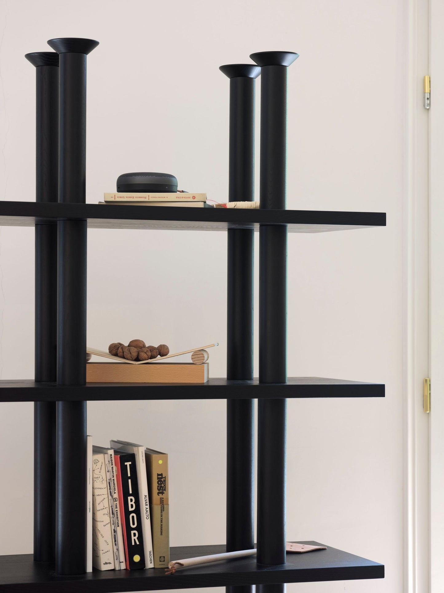 Bd Barcelona Peristylo Bookshelf