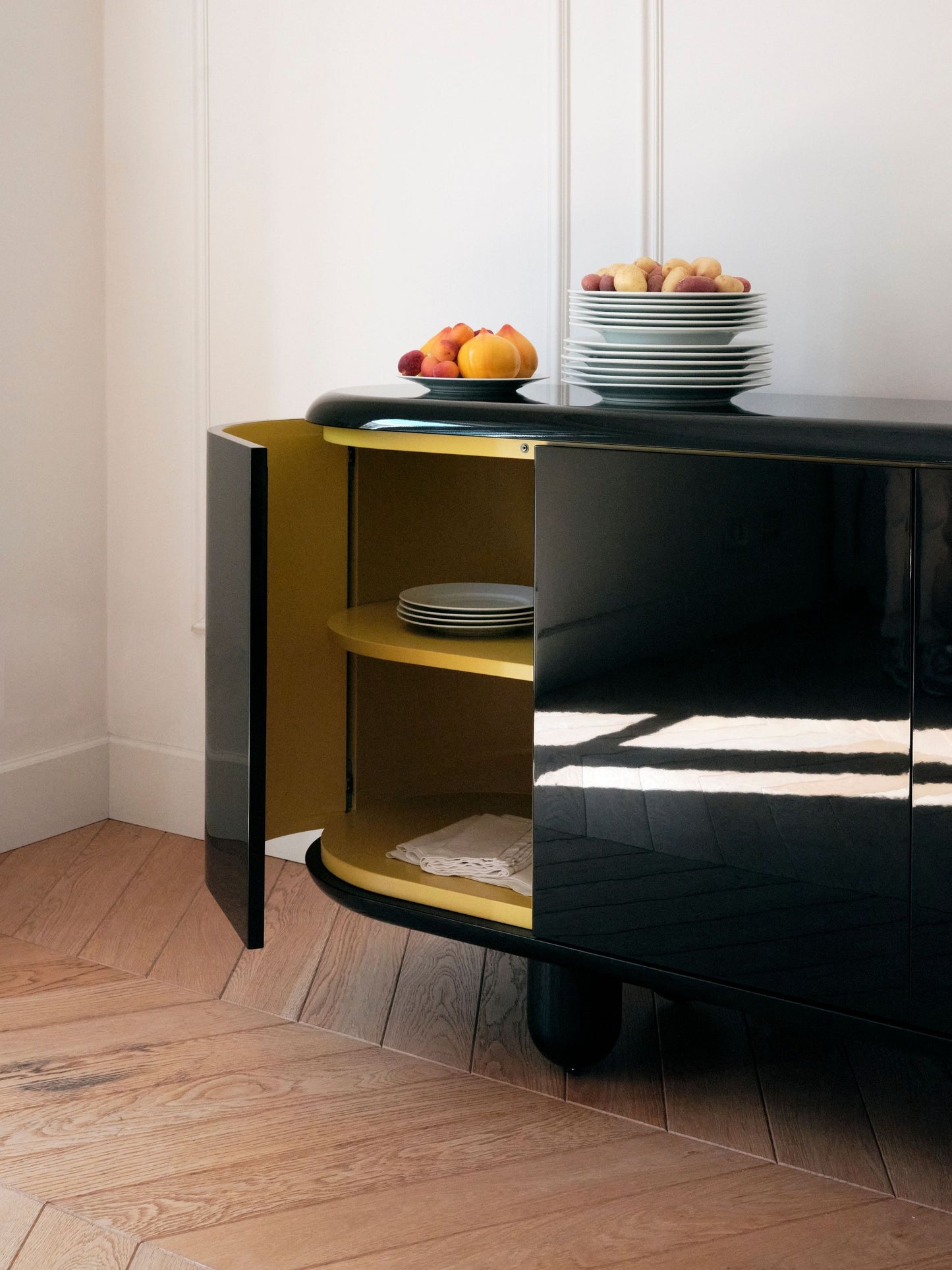 Bd Barcelona Explorer Sideboard