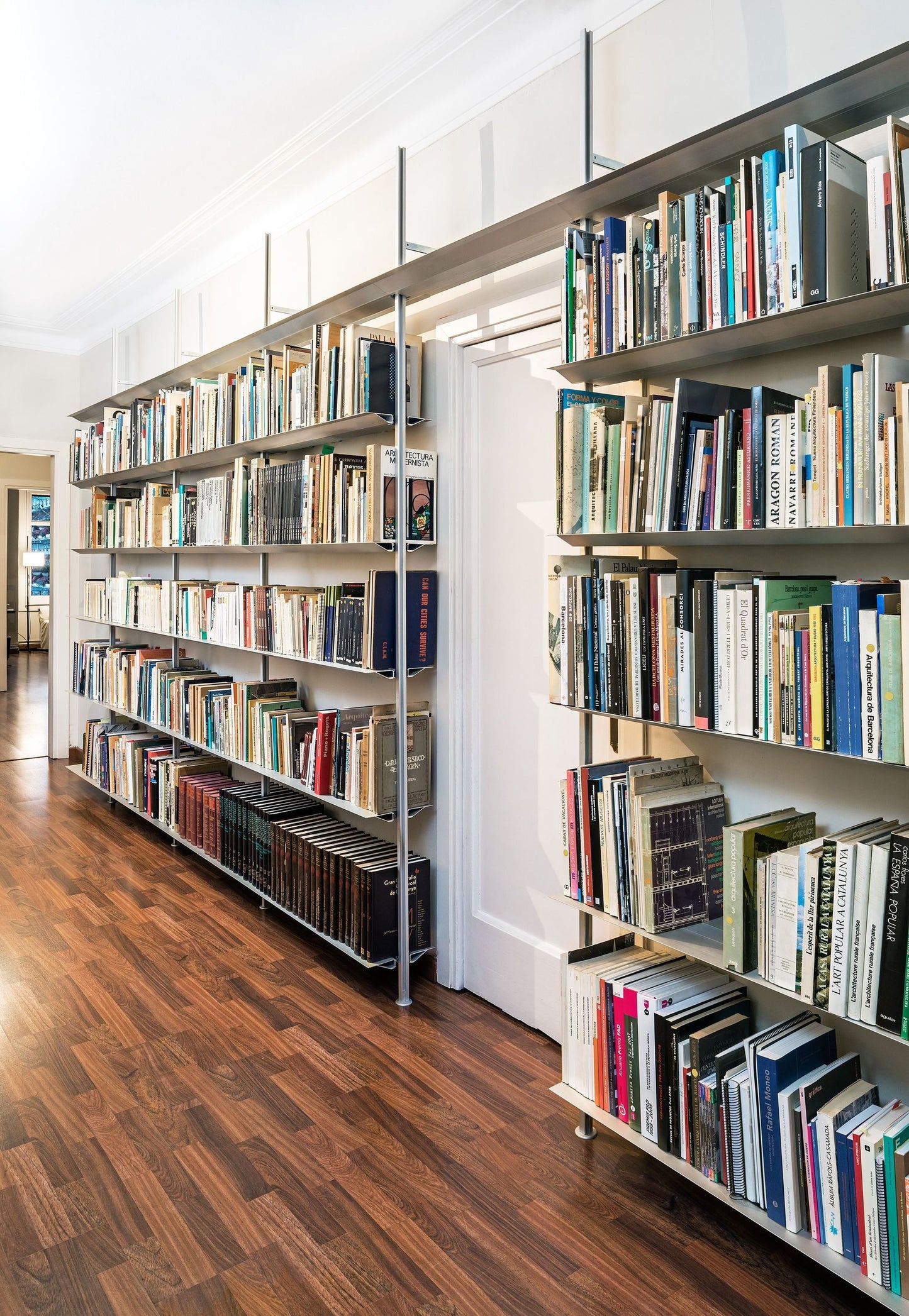 Bd Barcelona Hypostila System Bookshelf