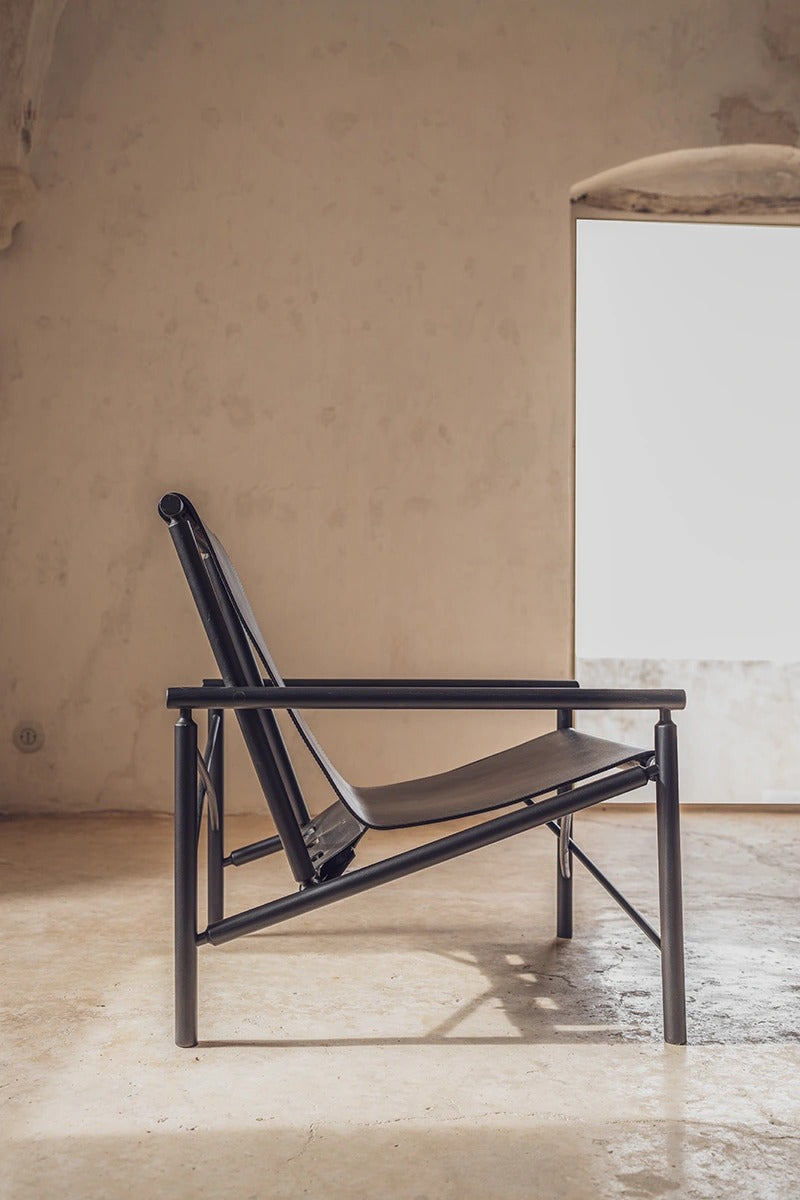 Amura Ease Leisure Chair