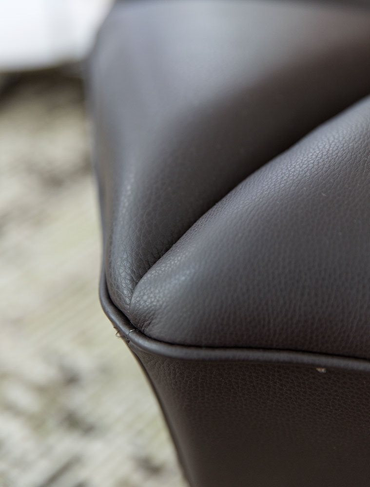 Alberta Gossip Leisure Chair