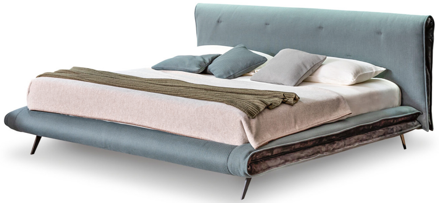Bonaldo Saddle Bed