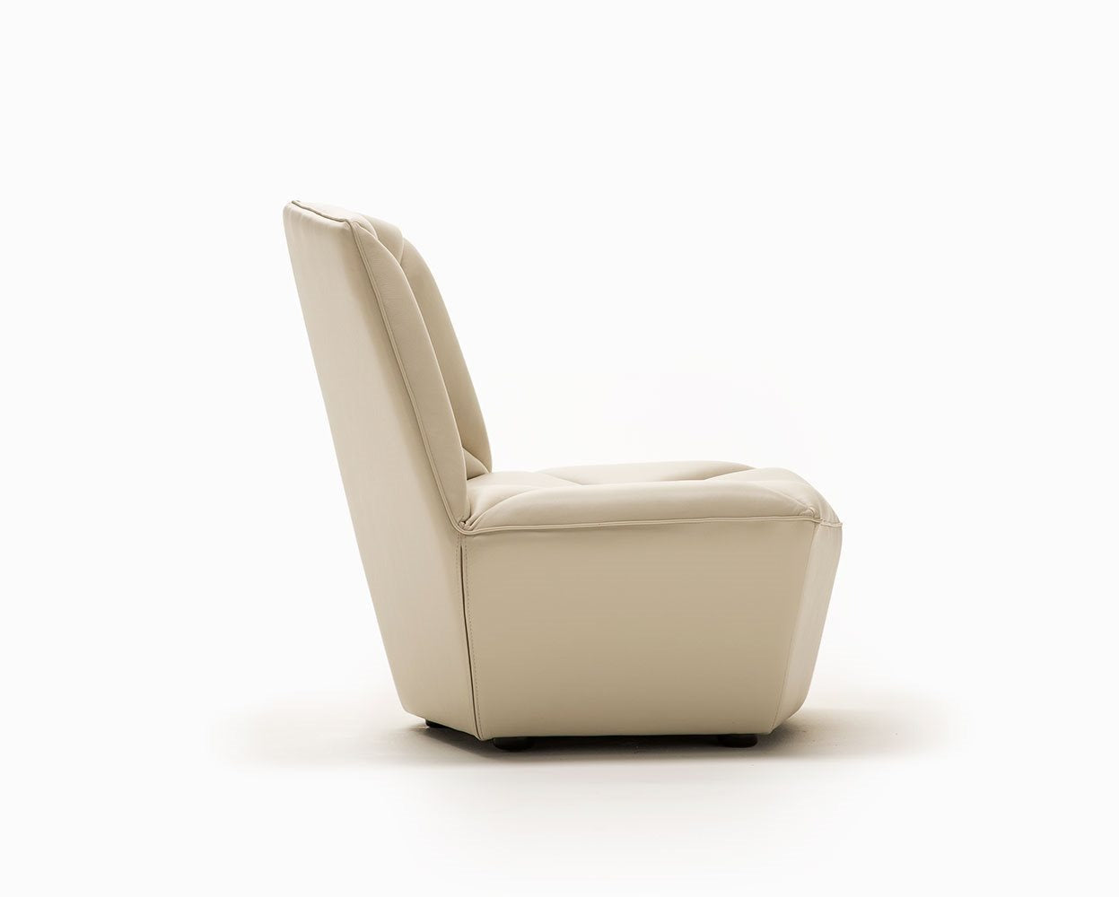 Alberta Gossip Leisure Chair