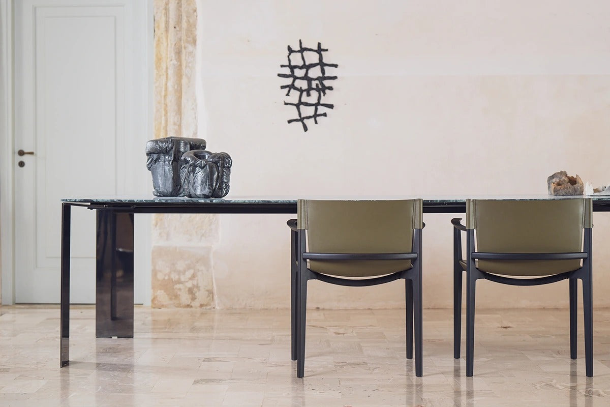 Amura Exilis Dinning Table