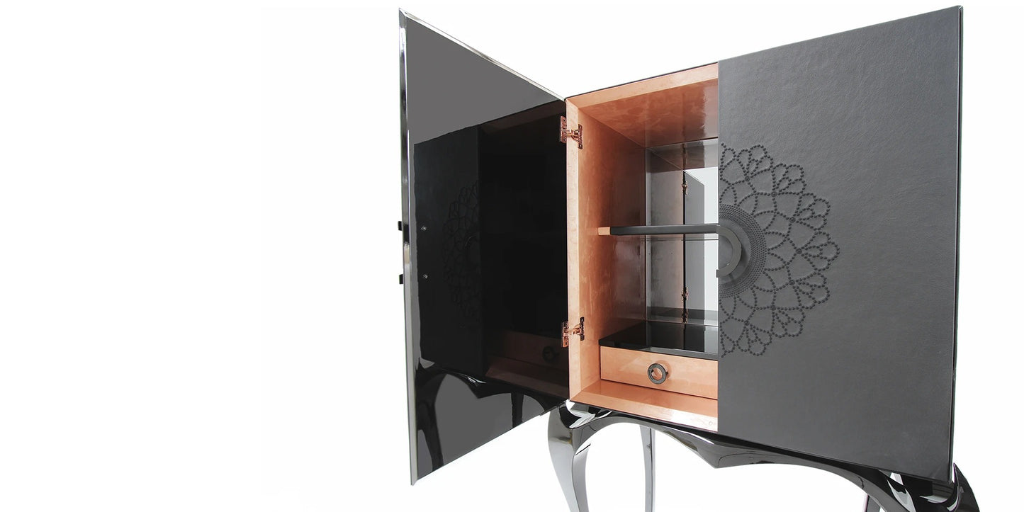 Alma De Luce Naperon Wine Cabinet