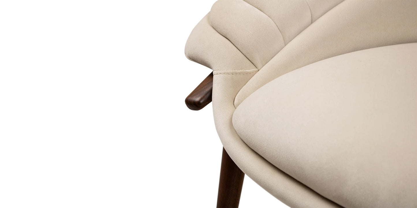 Alma De Luce Phu Cau Leisure Chair