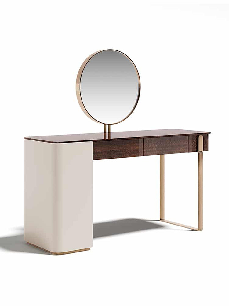 Capital Parisienne Dresser