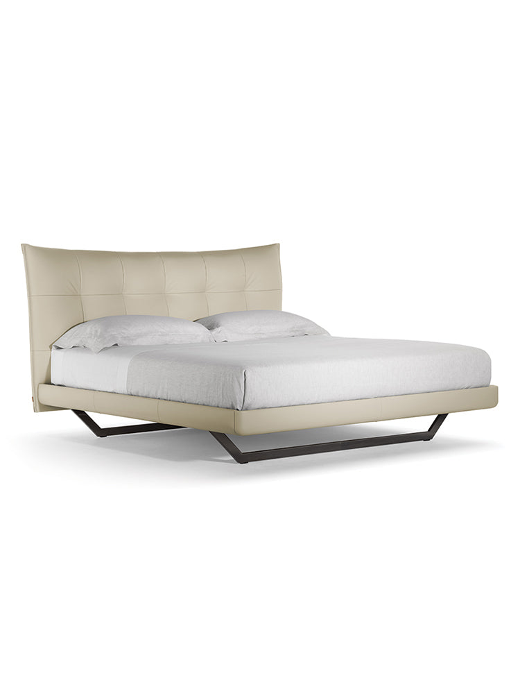 Poltrona Frau Aurora Tre Bed