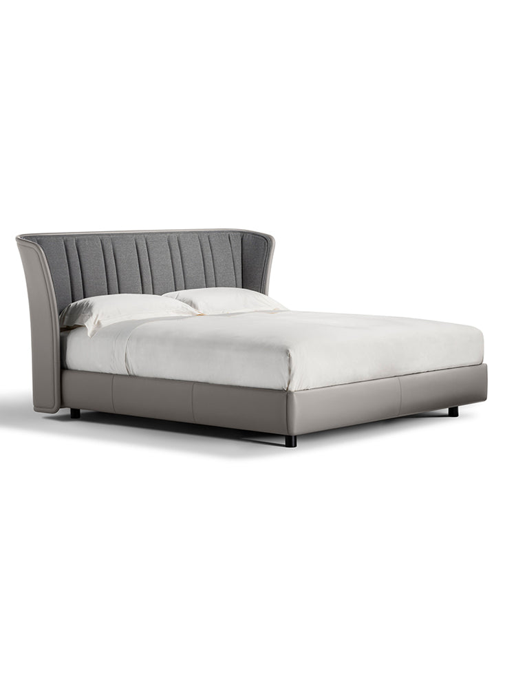 Poltrona Frau Lola Darling Bed