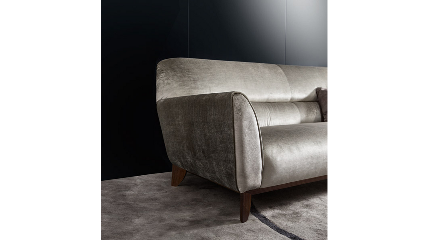 Daytona Veyron Sofa