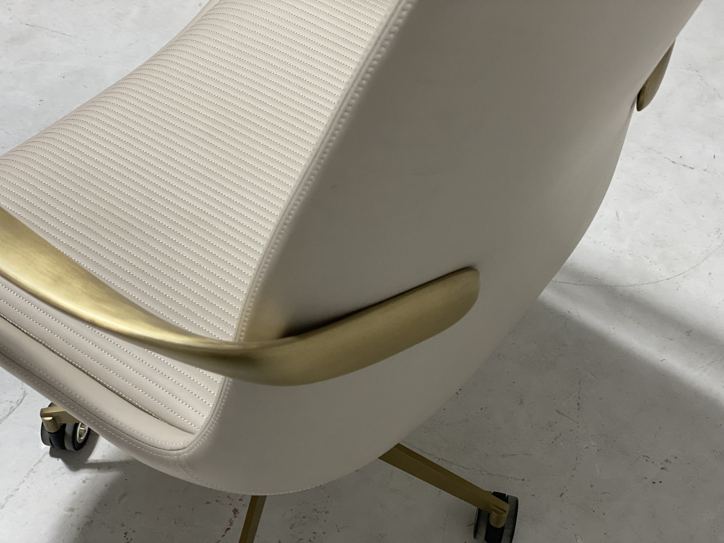 Visionnaire Volver Office Chair