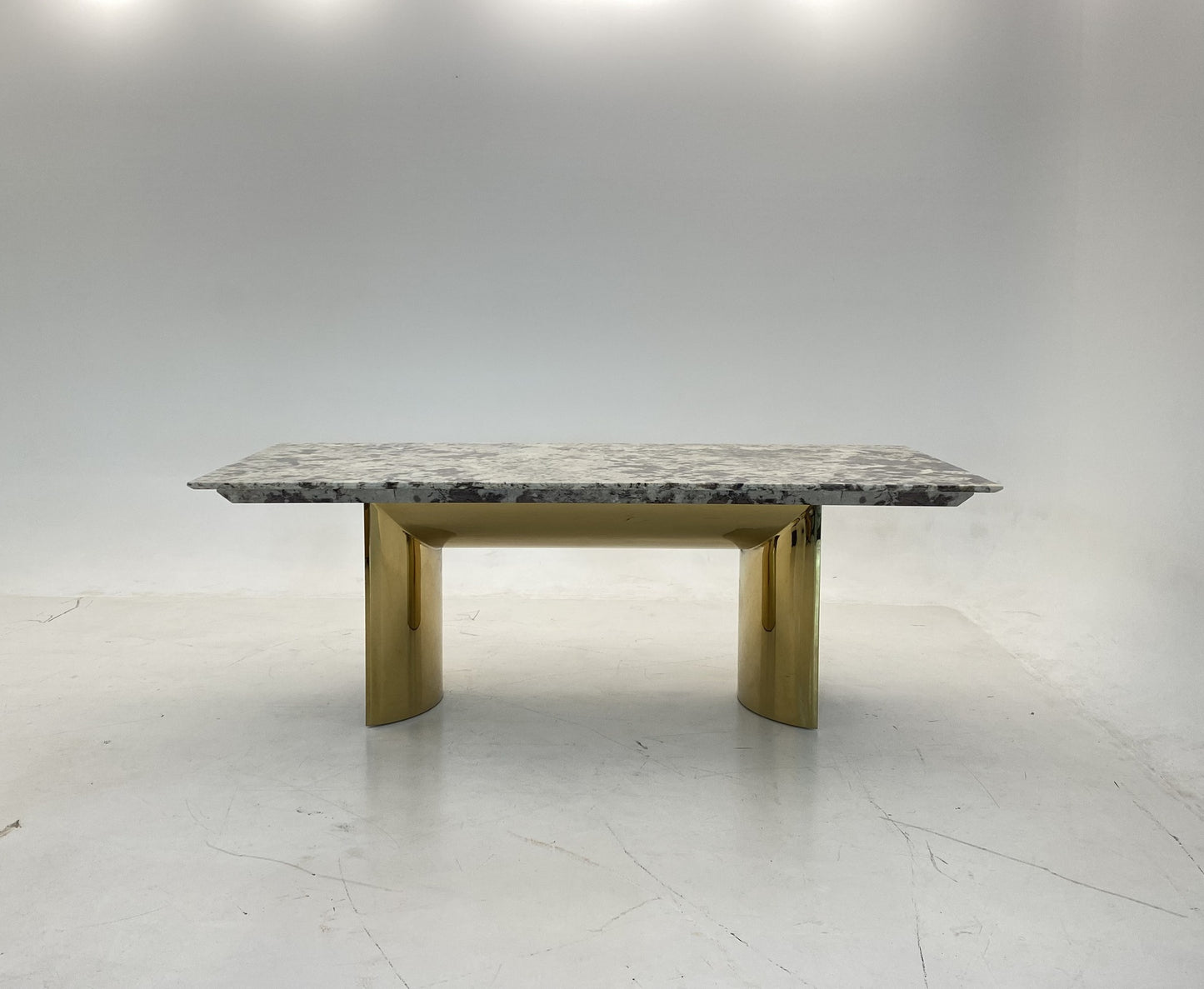 Visionnaire Kerwan Dinning Table