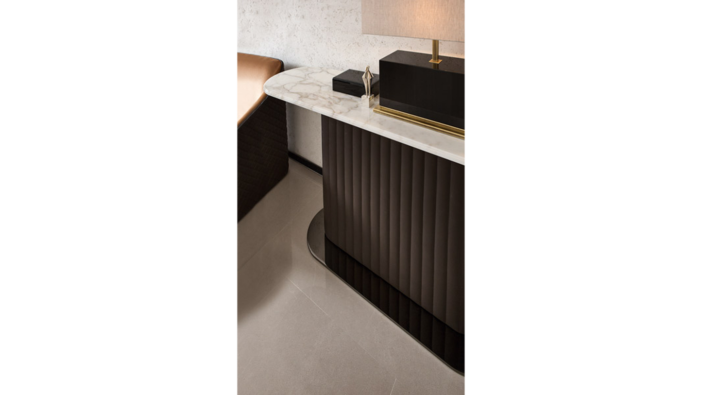 Daytona Byron Console