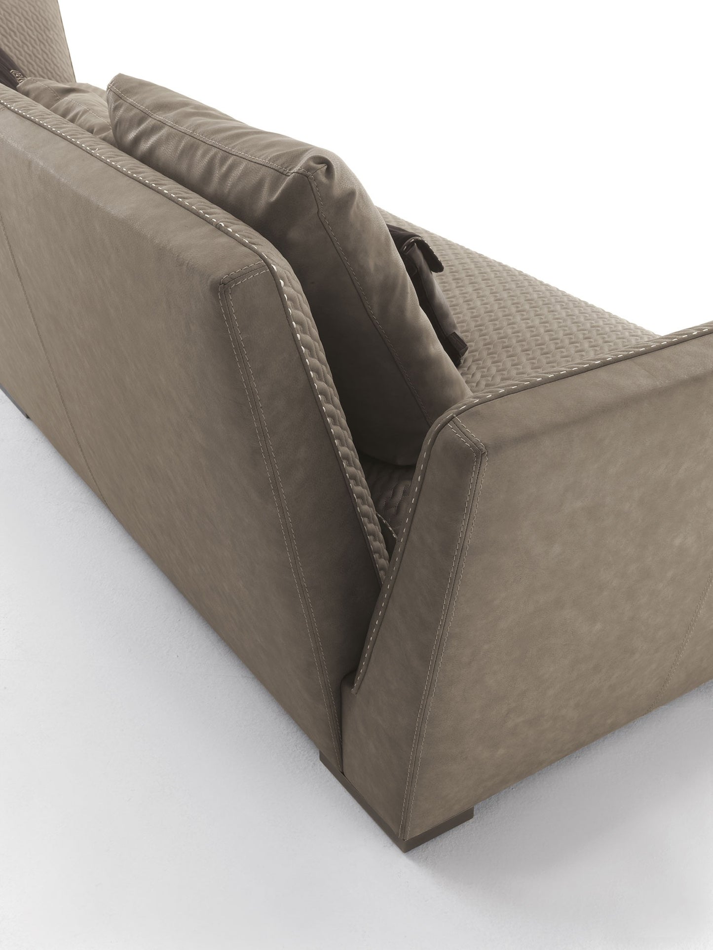 Vittoria Frigerio Visconti Sofa