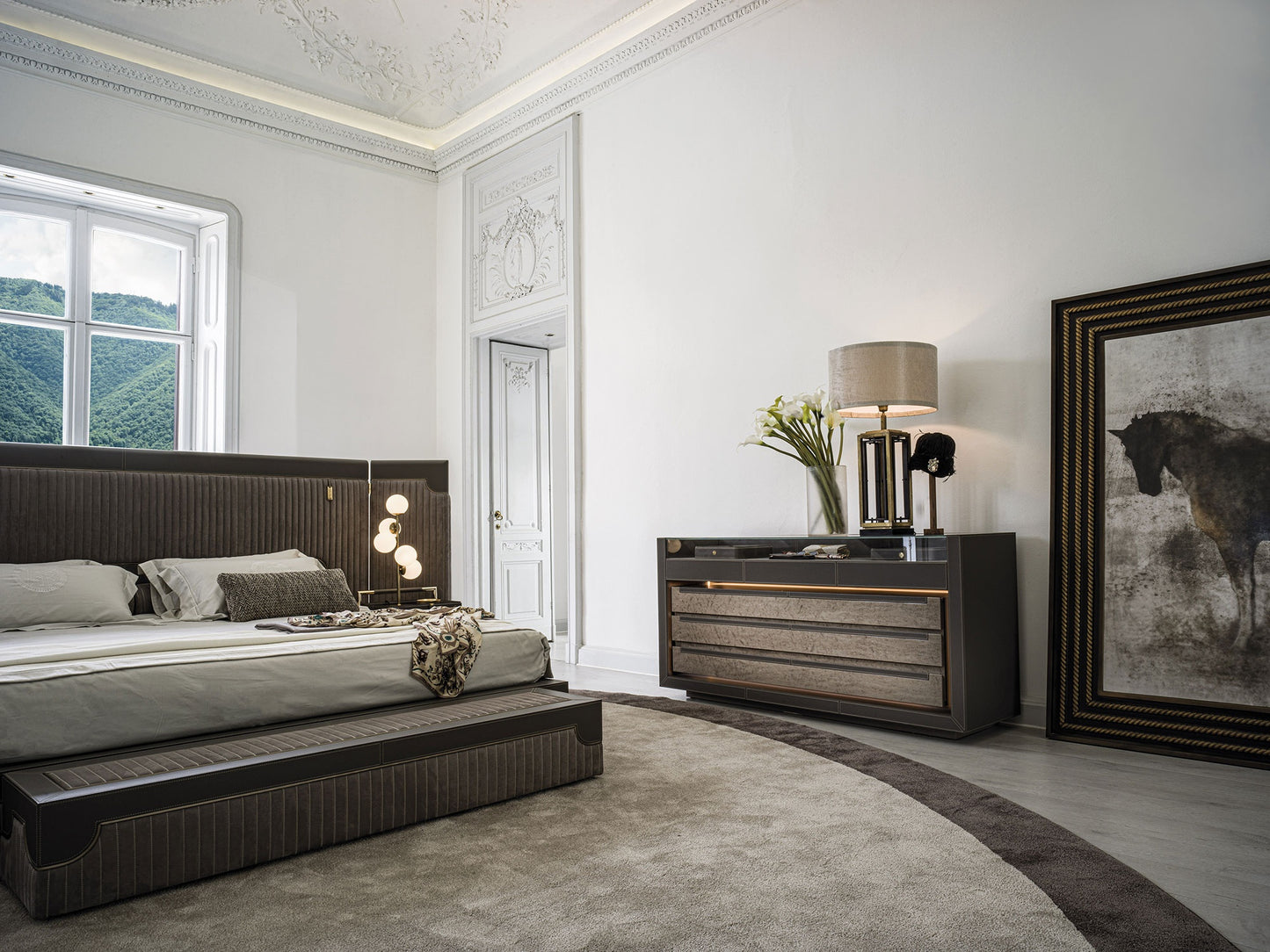 Vittoria Frigerio Lanza Cassettiera Sideboard