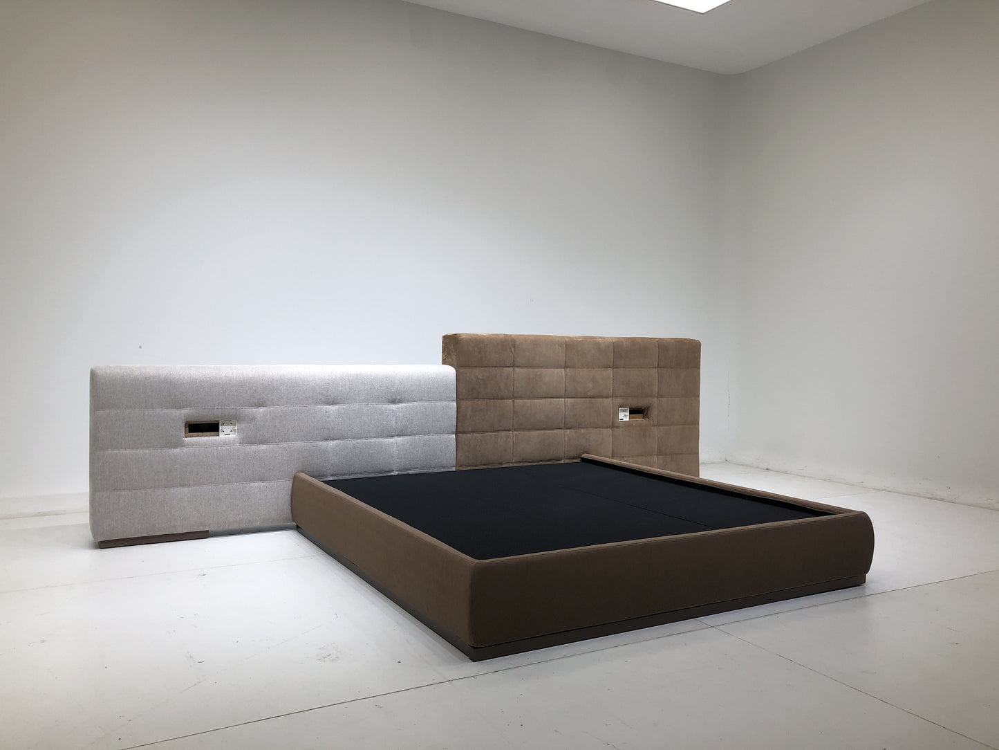 Minotti Lawrence Bed