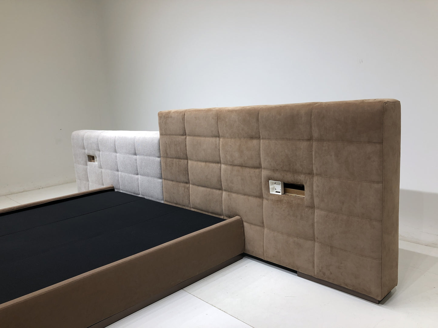 Minotti Lawrence Bed