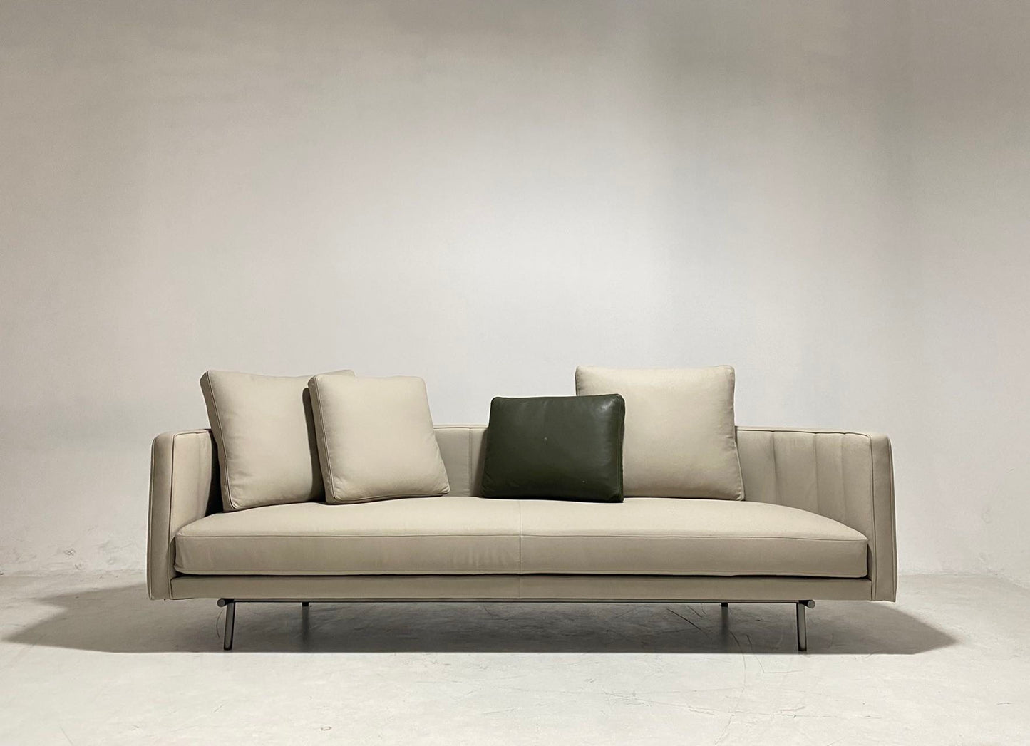 Minotti Torii Sofa