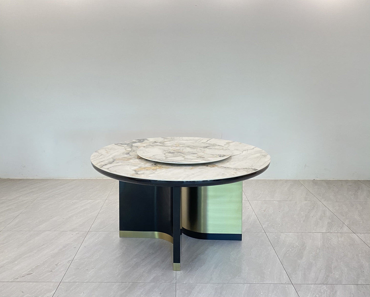 Minotti Marvin Dining Table