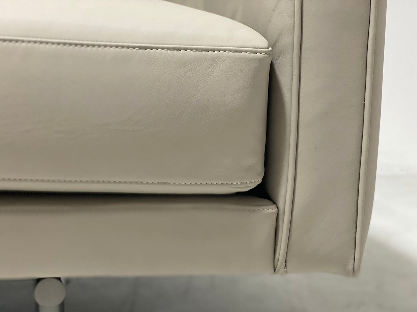 Minotti Torii Sofa