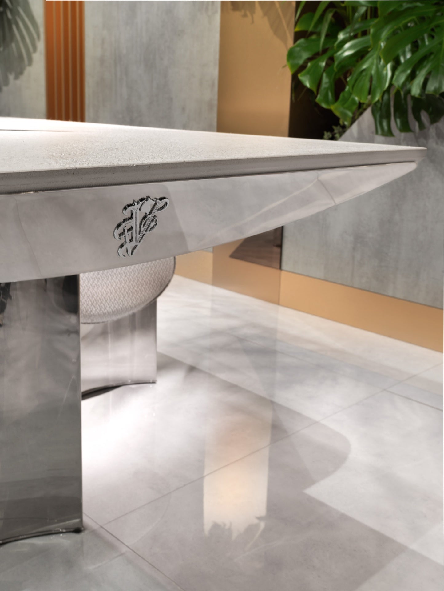 Visionnaire Freddie Dinning Table
