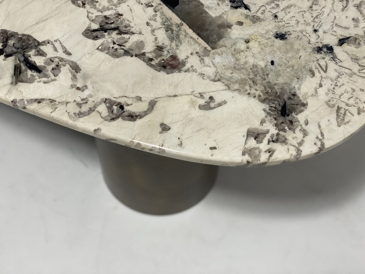 Baxter Lagos Dinning Table