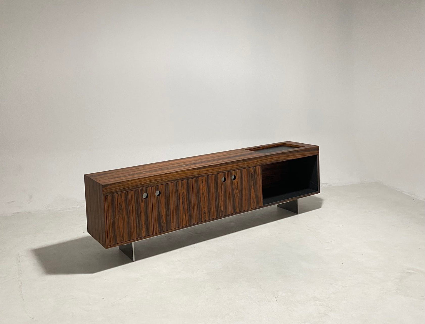 Minotti Boteco TV Stand