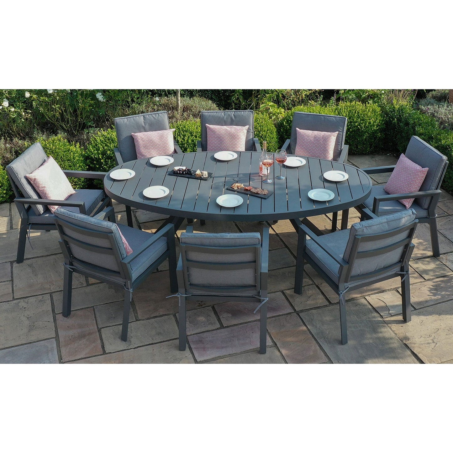 New York Outdoor 8 Seat Oval Dining Set