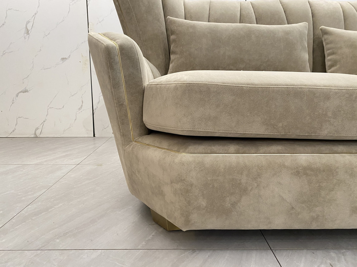 Visionnaire Hemingway Sofa
