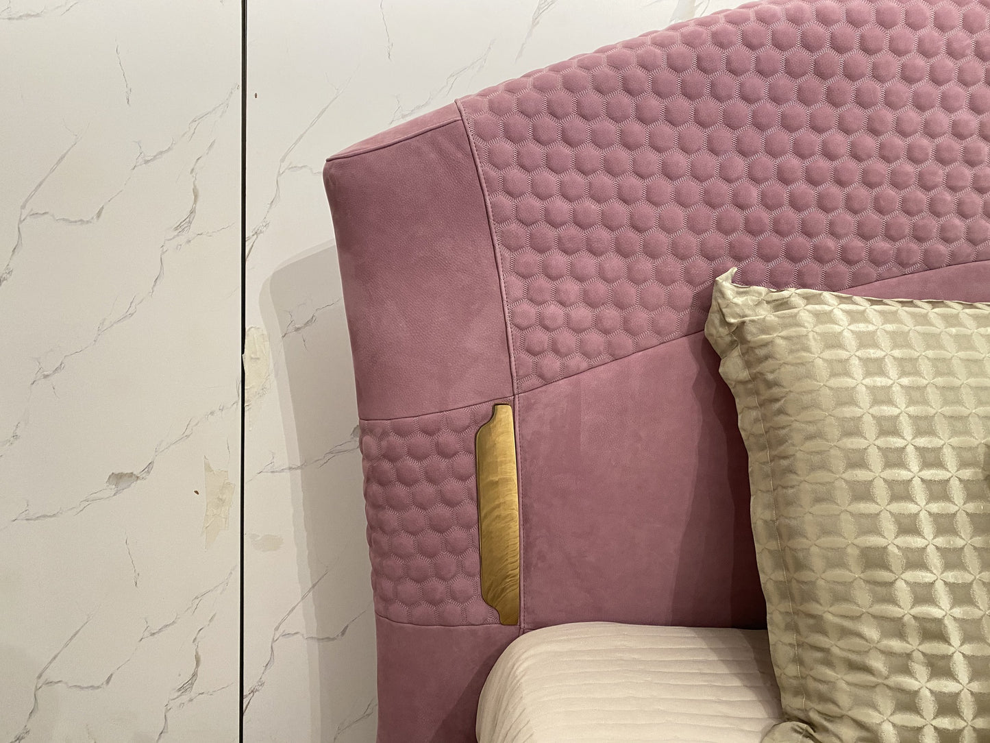 Turri Vogue Bed