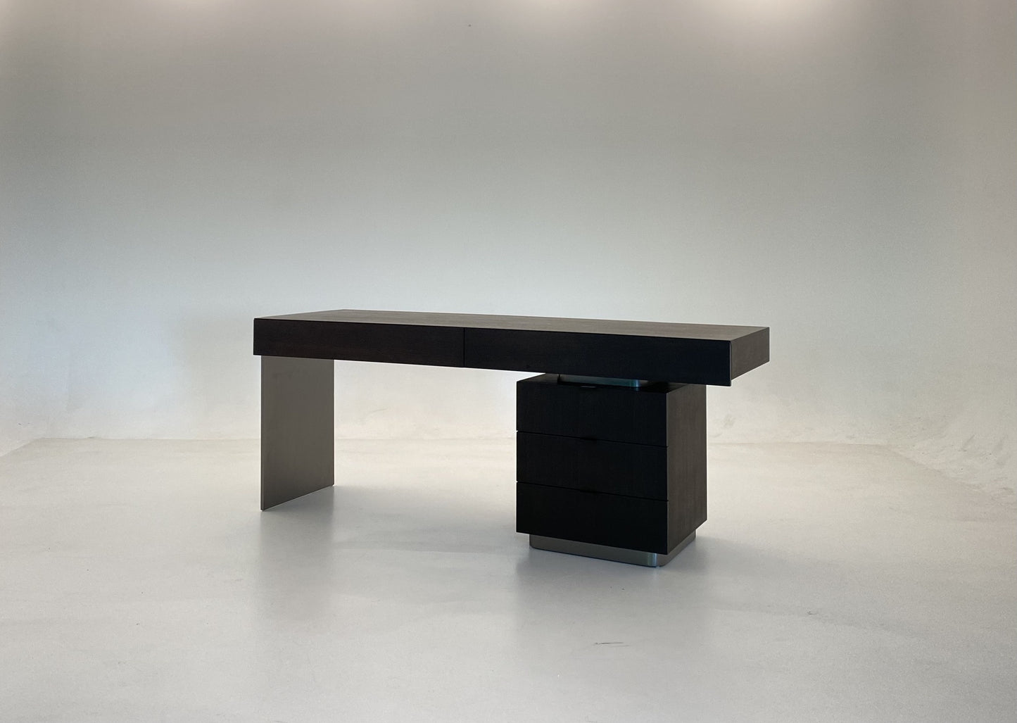 Minotti Carson Desks