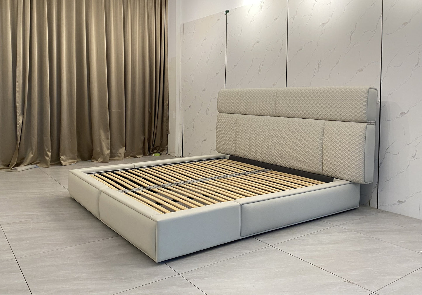 Cornelio Cappellini Hug Bed
