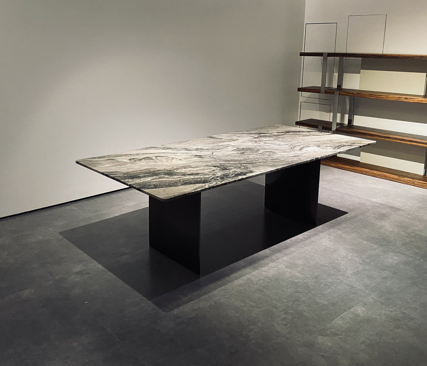 Minotti Linha Dining Table