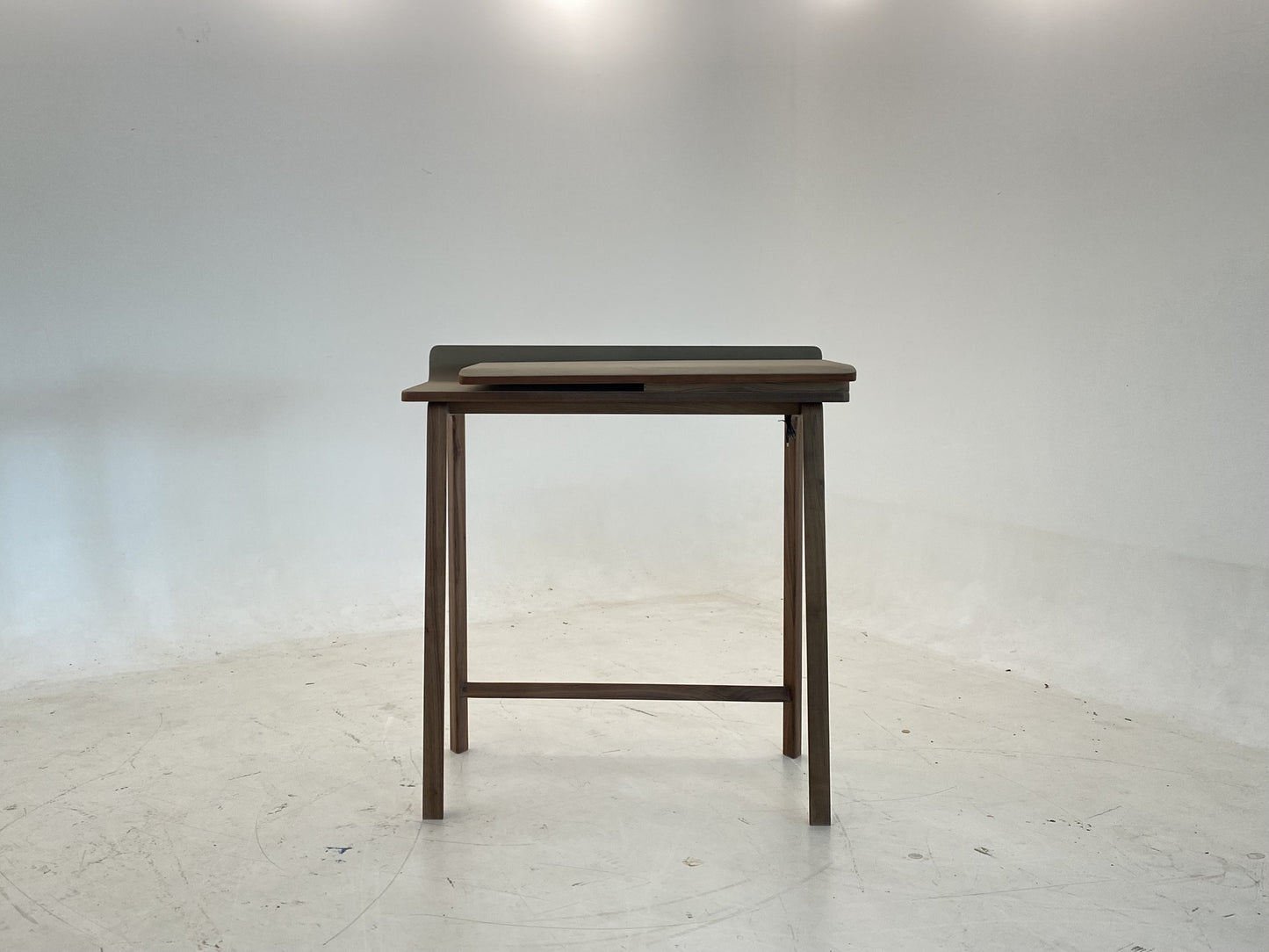 Poltrona Frau Iren Writing Table