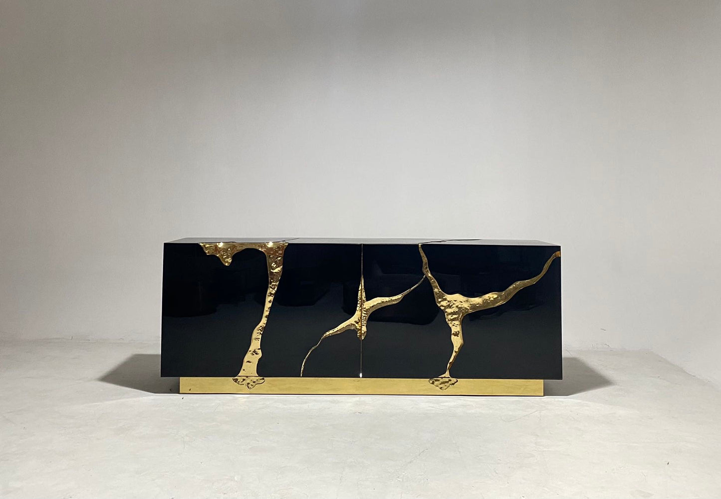 Boca Do Lobo Lapiaz Sideboard