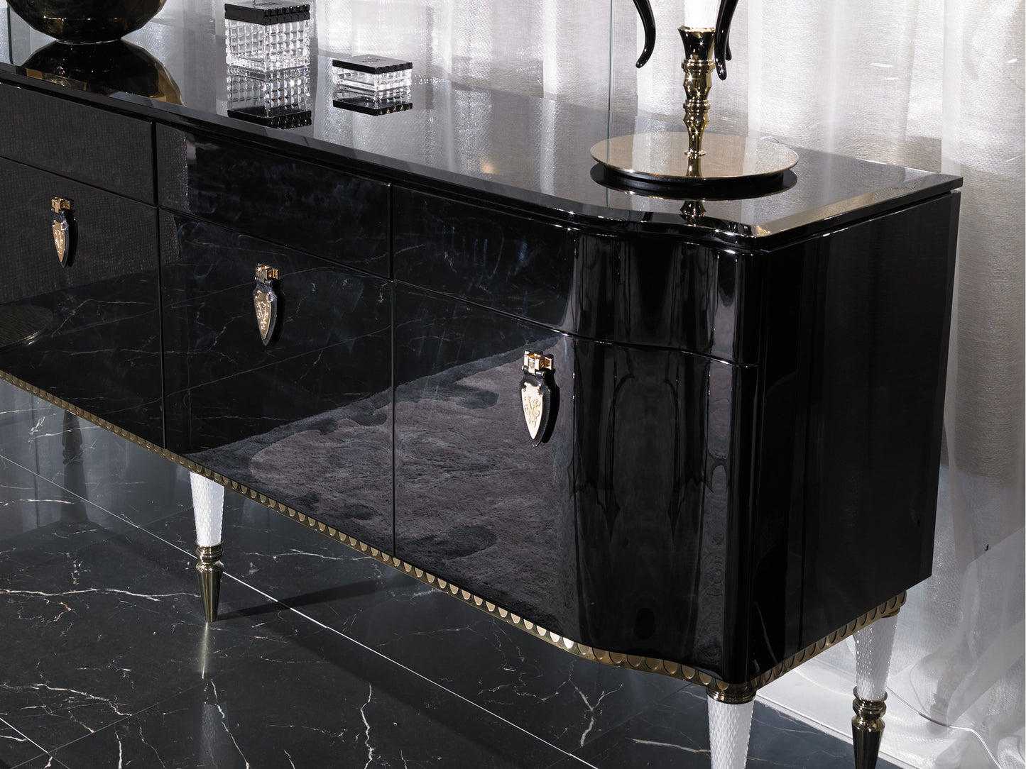 Visionnaire Versailles Konsol Sideboard