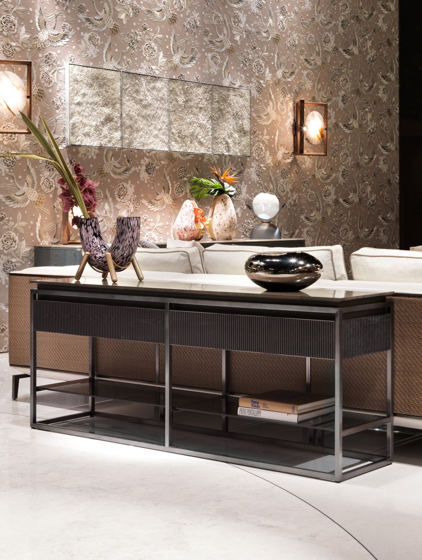 Vissionnaire Banner Console Table