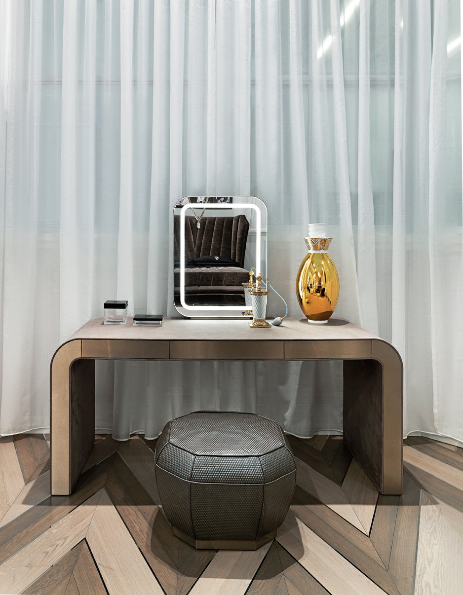 Visionnaire Sontag Stool