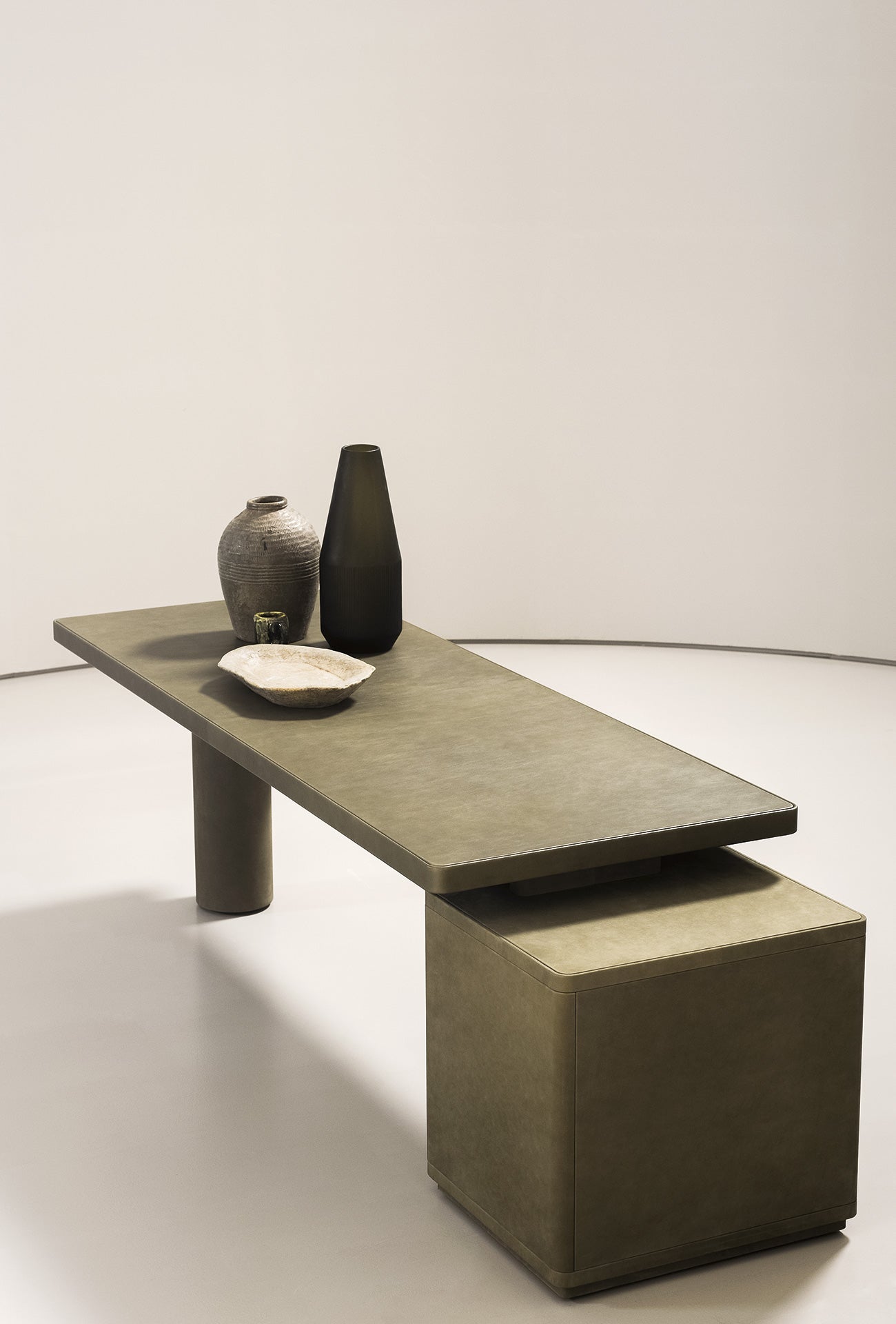 Baxter Verba Volant Slim Writing Table