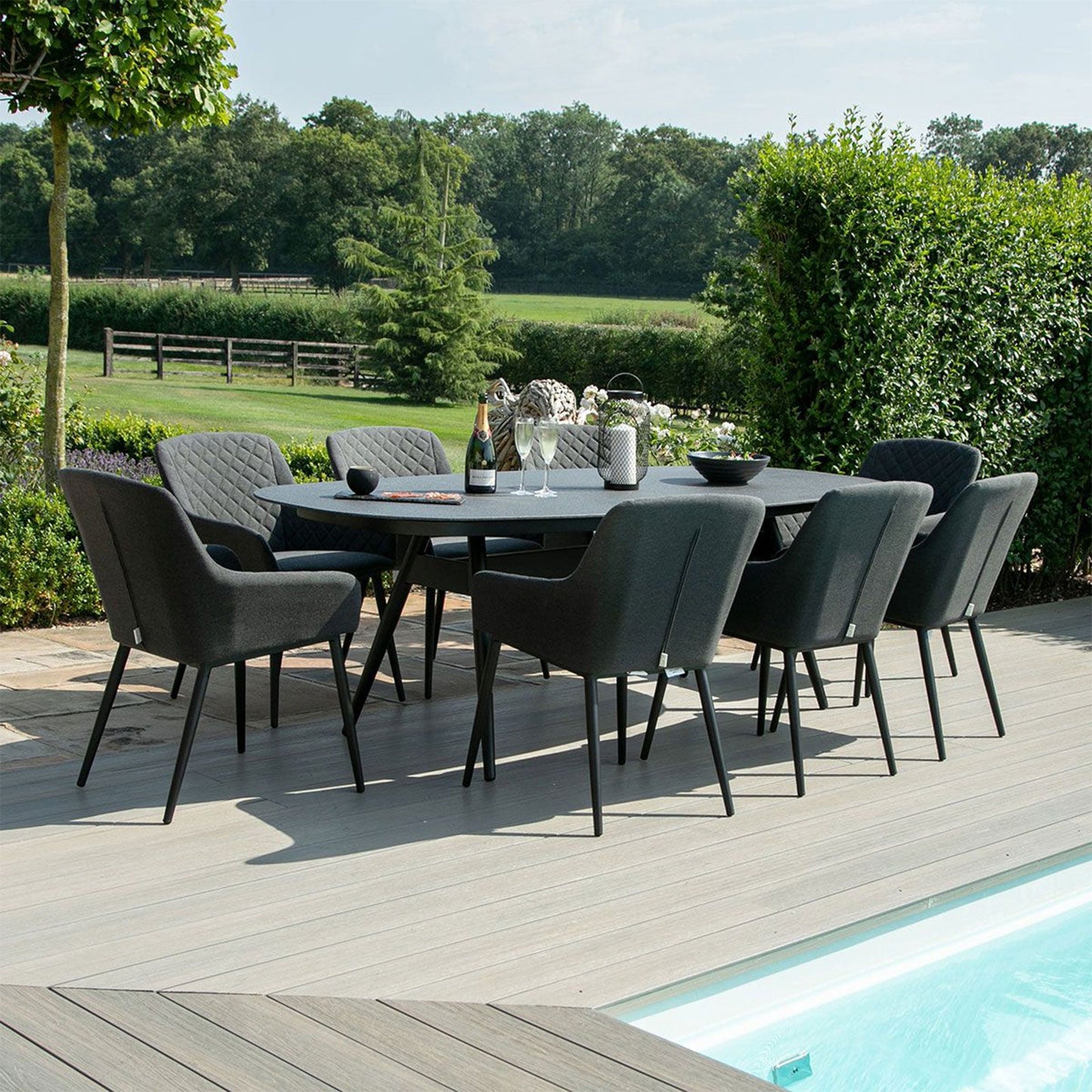 Zest Outdoor 8 Seat Oval Dining Set