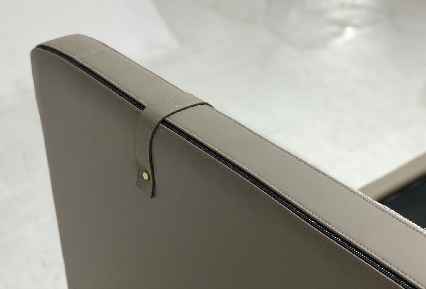 Minotti Tatlin "Soft" Bed