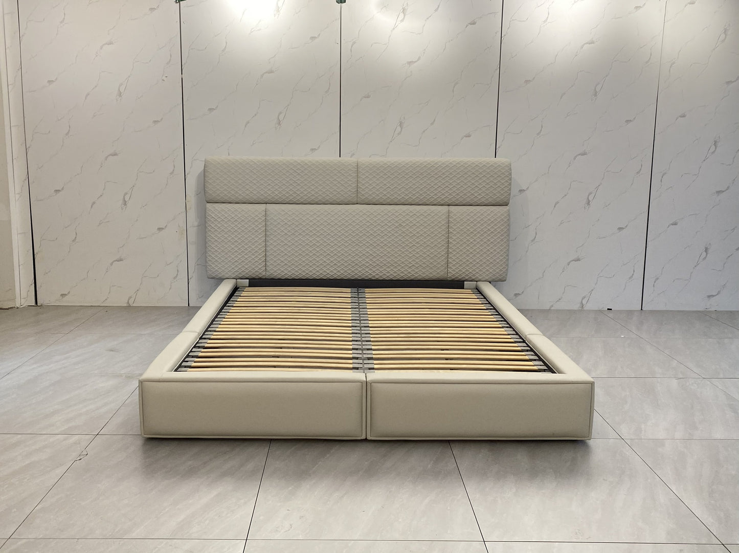 Cornelio Cappellini Hug Bed