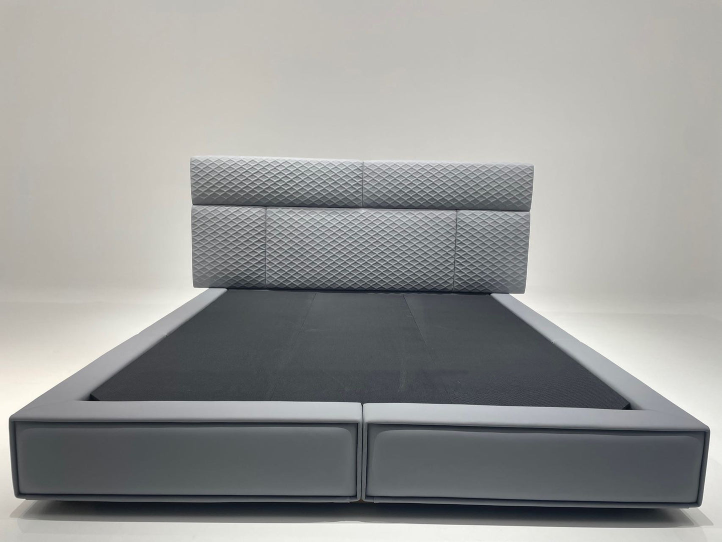 Cornelio Cappellini Hug Bed