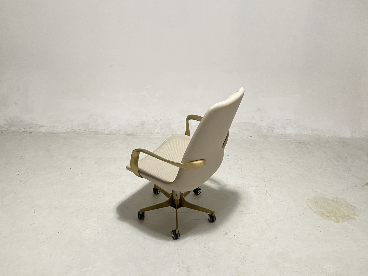 Visionnaire Volver Office Chair