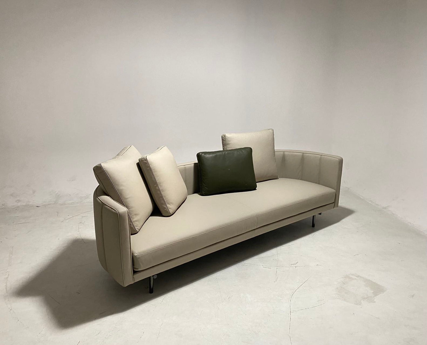 Minotti Torii Sofa